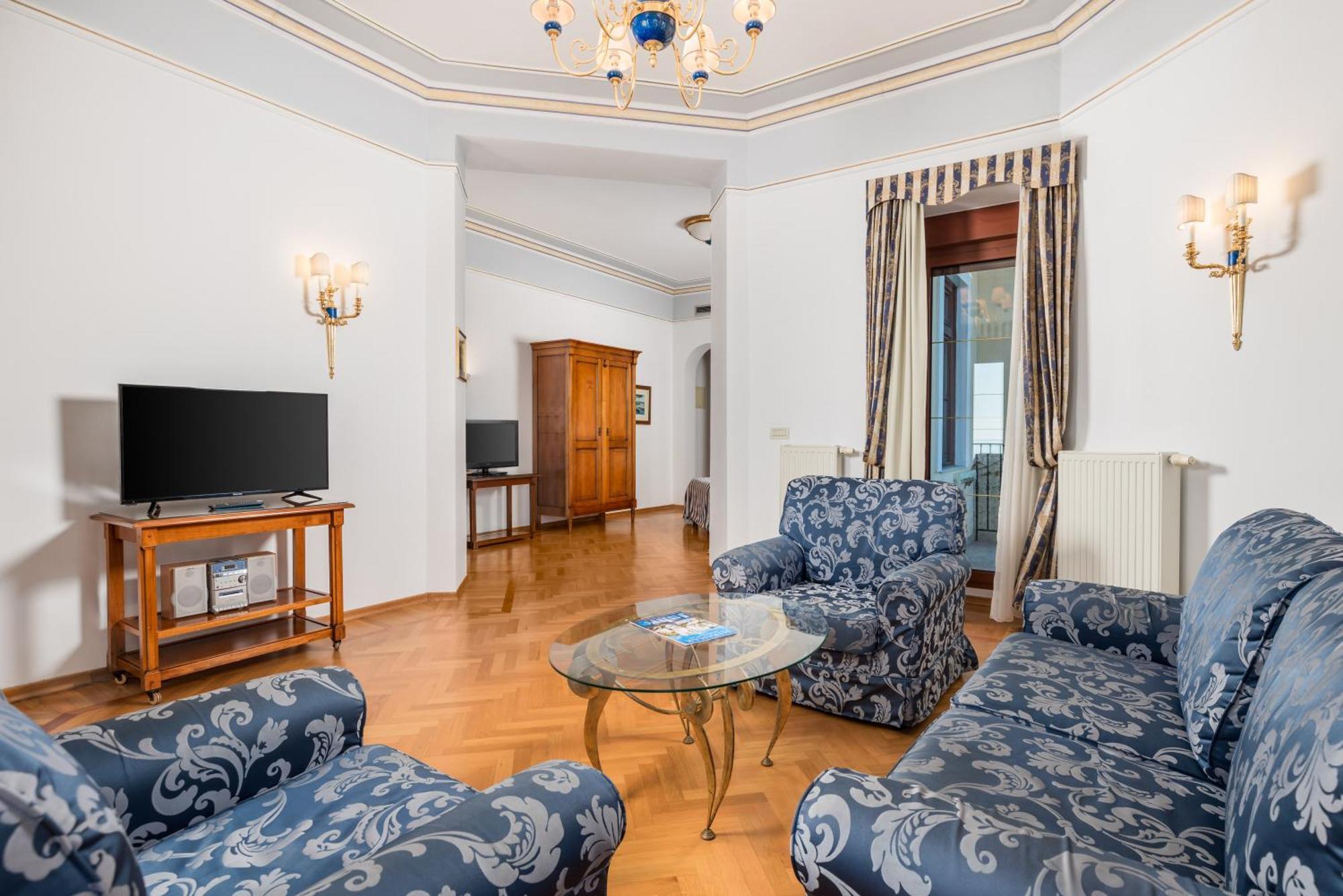 אופטיה Hotel Miramar מראה חיצוני תמונה